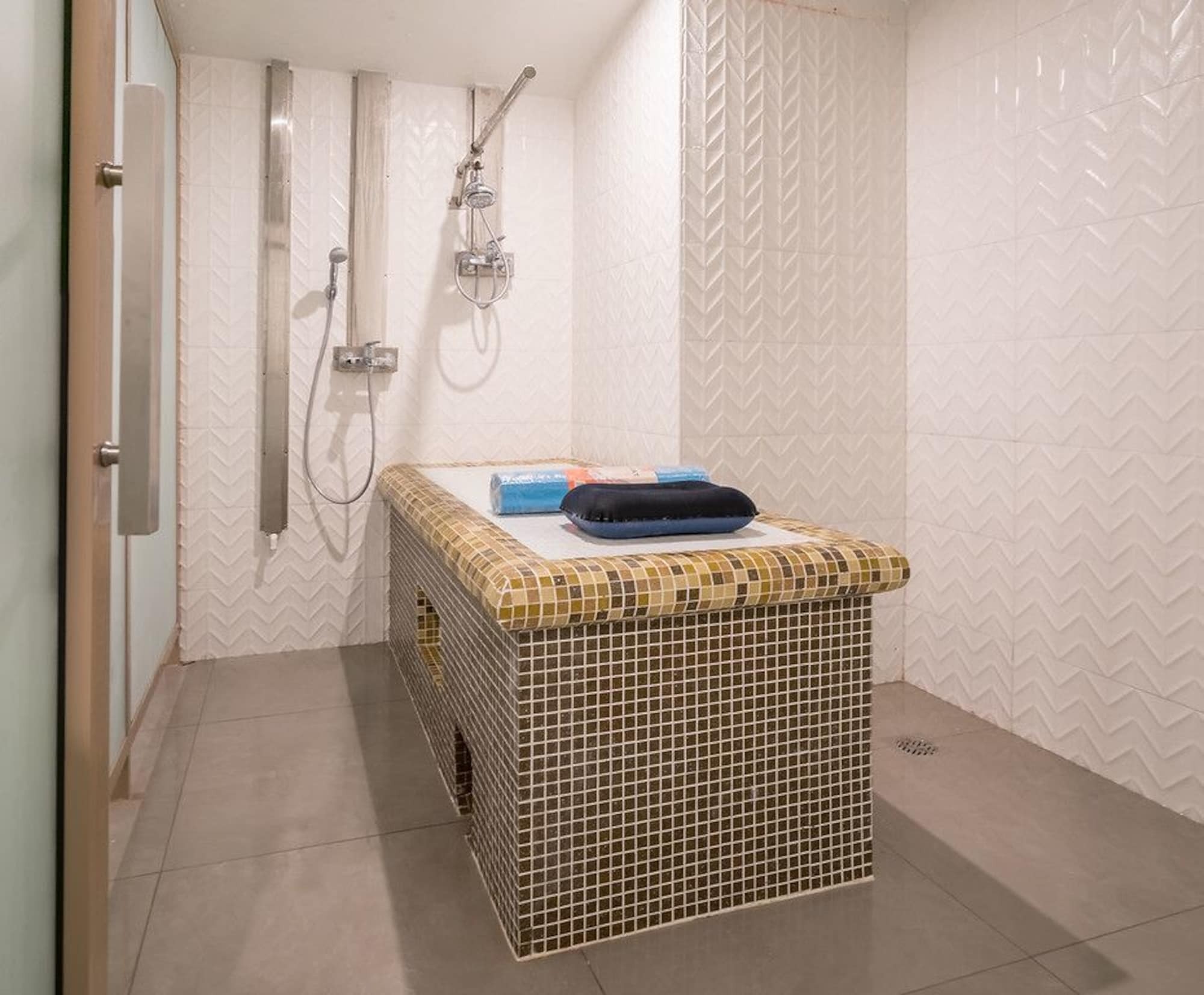 Solymar & 5* Manama